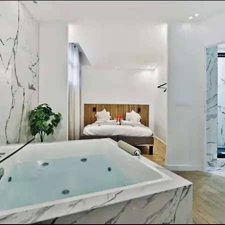 Les Secrets De La Romance Apartment